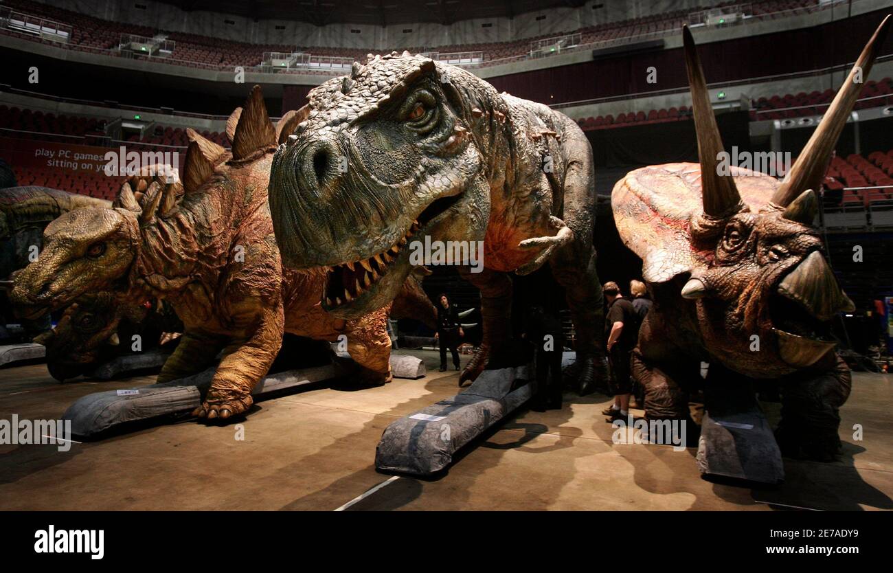 walking with dinosaurs stegosaurus walking with dinosaurs stegosaurus