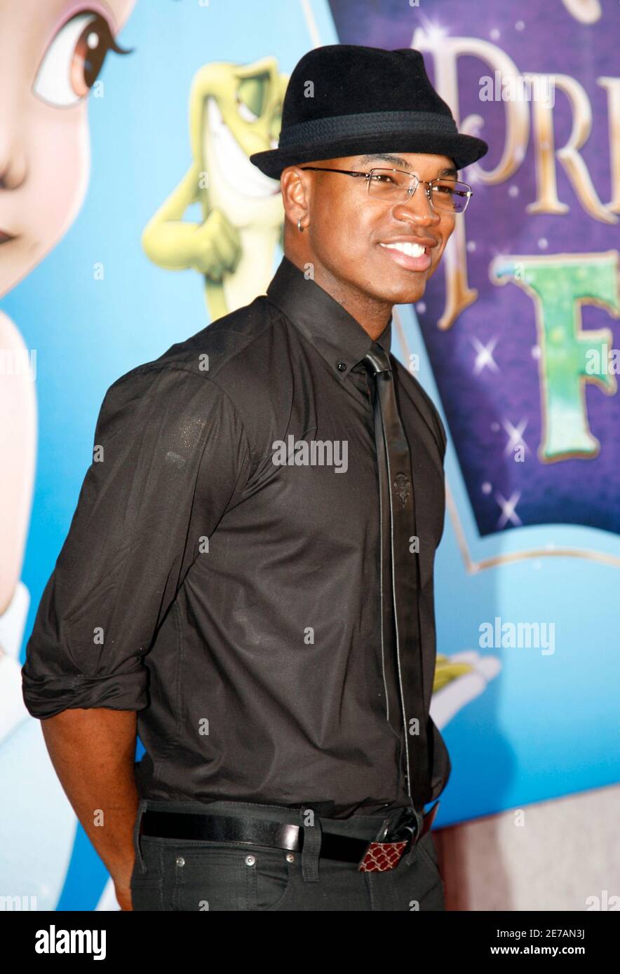 Musician Ne Yo Arrives For The Premiere Of The Princess And The Frog At Walt Disney Studios In Burbank California November 15 09 Reuters Jason Redmond United States Entertainment Stock Photo Alamy