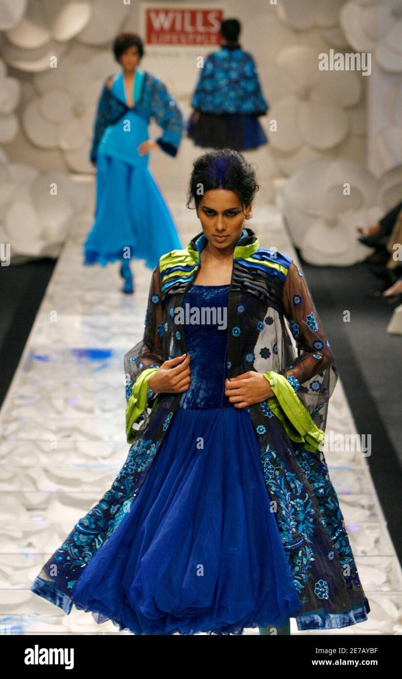 Wills india fashion week spring summer hi-res stock photography and images  - Alamy