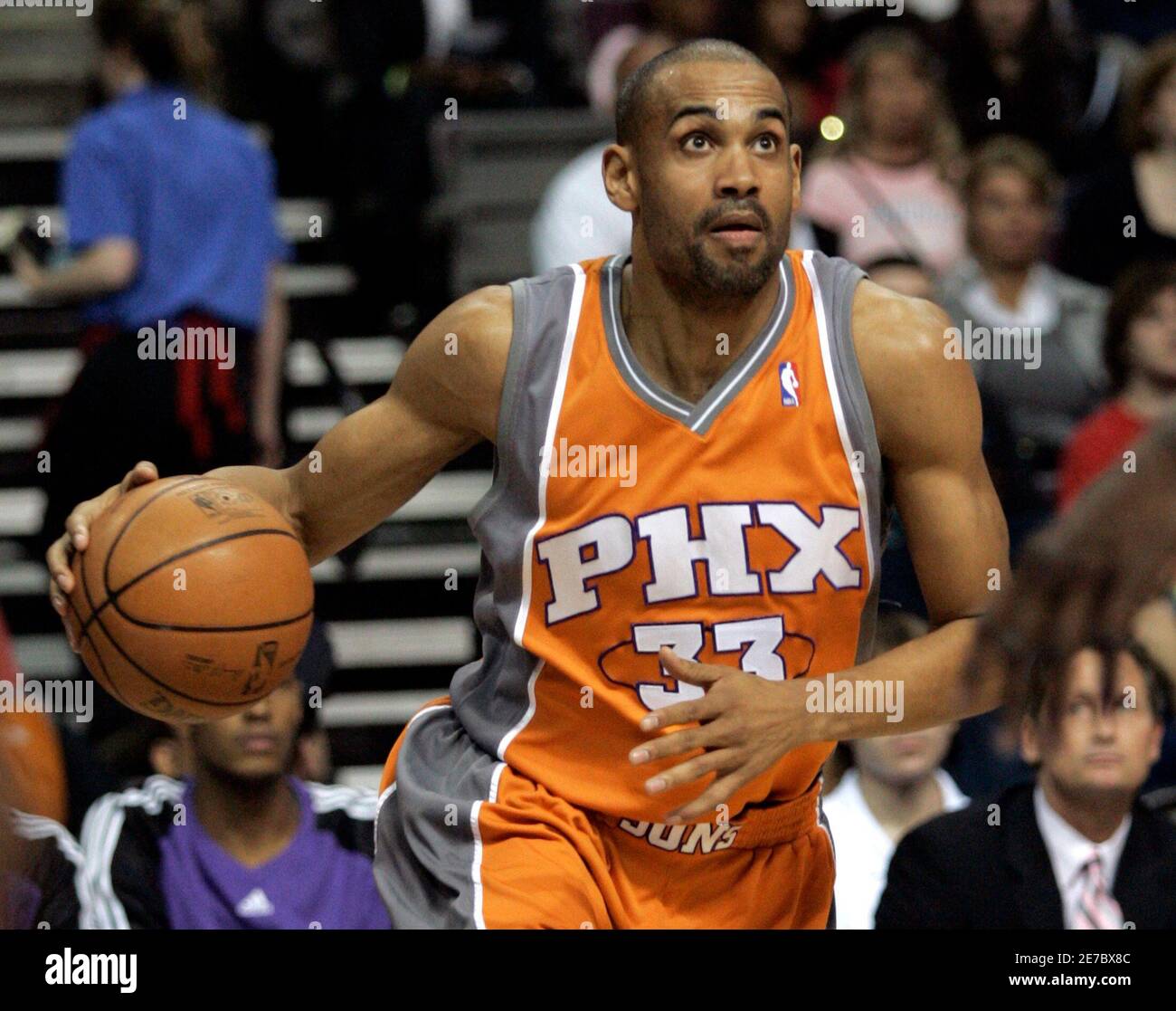 Grant hill pistons hires stock photography and images Alamy