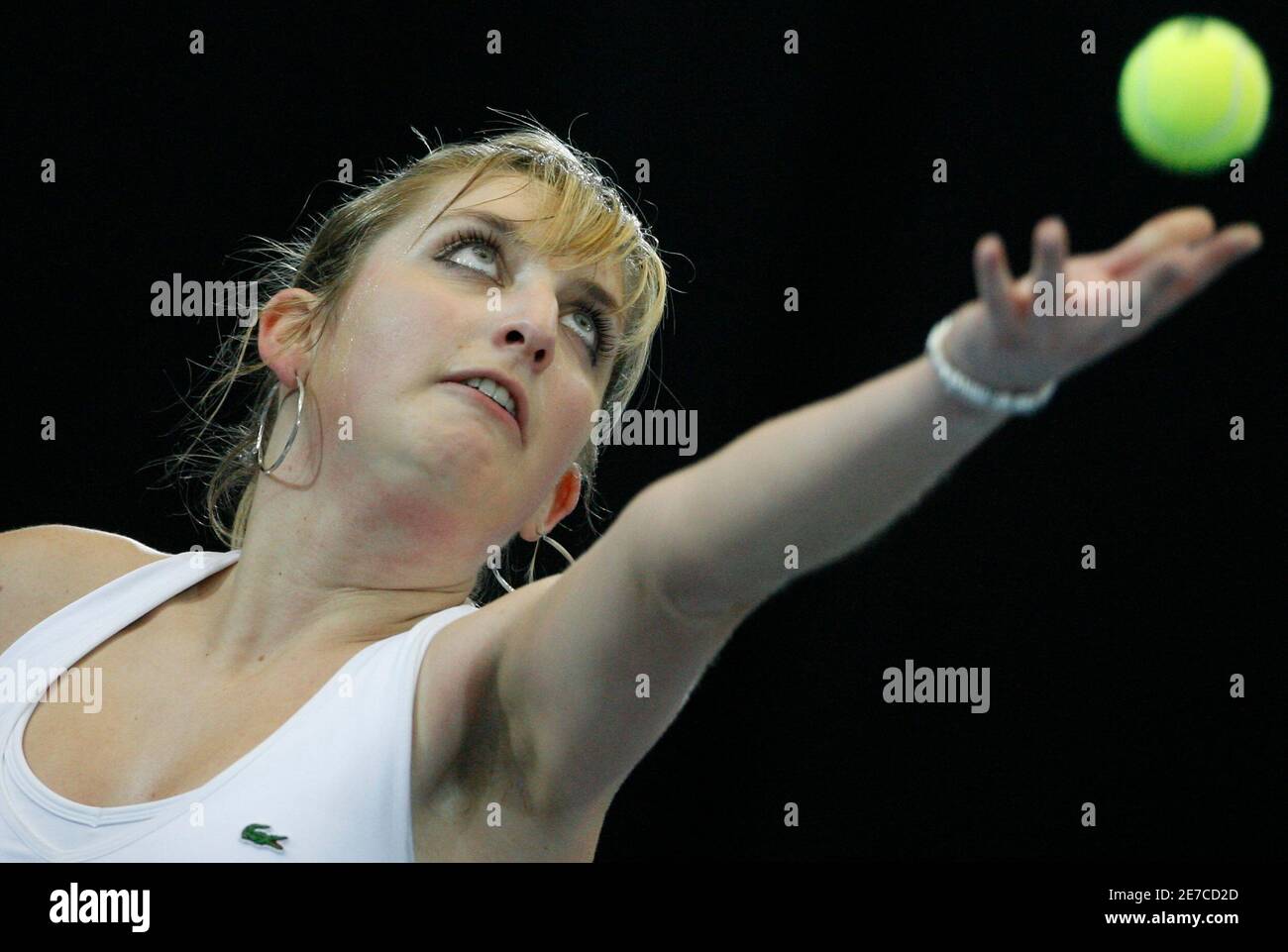 Switzerland's Timea Bacsinszky serves to Germany's Sabine Lisicki during  her Fed Cup tennis match in Zurich February 7, 2009. REUTERS/Christian  Hartmann (SWITZERLAND Stock Photo - Alamy
