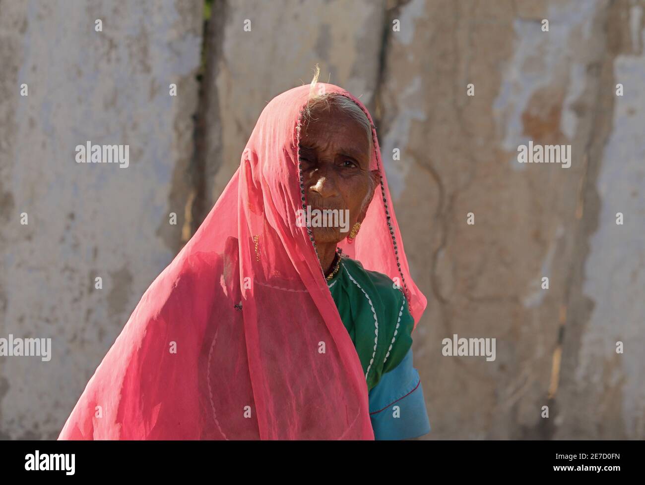 rajasthan india. Oct 1, 2020. Portrait view of old lady in a Rajasthani dress. india- Asia Stock Photo