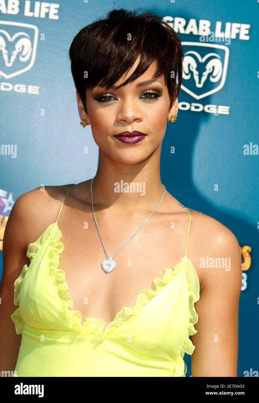 Singer Rihanna arrives at the 2008 BET Awards in Los Angeles June 24, 2008.     REUTERS/Fred Prouser (UNITED STATES) Stock Photo