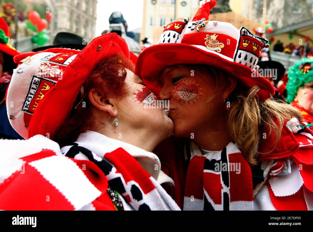 Kiss Mass High Resolution Stock Photography and Images - Alamy