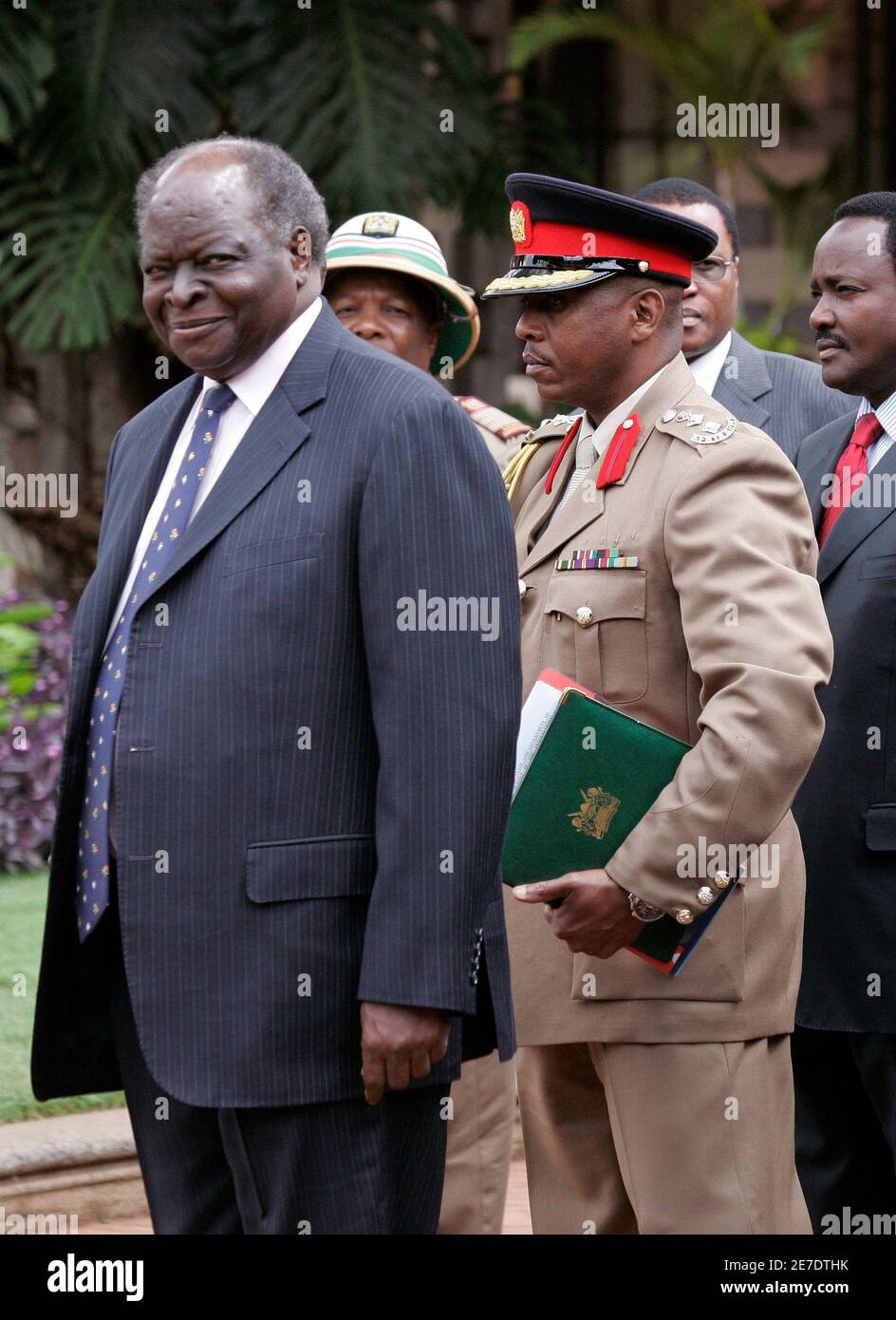 Kenya's President Mwai Kibaki arrives for the summit on the ongoing war crisis in eastern Congo in Kenya's capital Nairobi, November 7, 2008.  Congolese Tutsi rebels and government troops exchanged mortar and small arms fire in a clash on Friday in east Congo, a few kilometres (miles) from a camp filled with refugees, Congolese and U.N. officers said. REUTERS/Thomas Mukoya (KENYA) Stock Photo