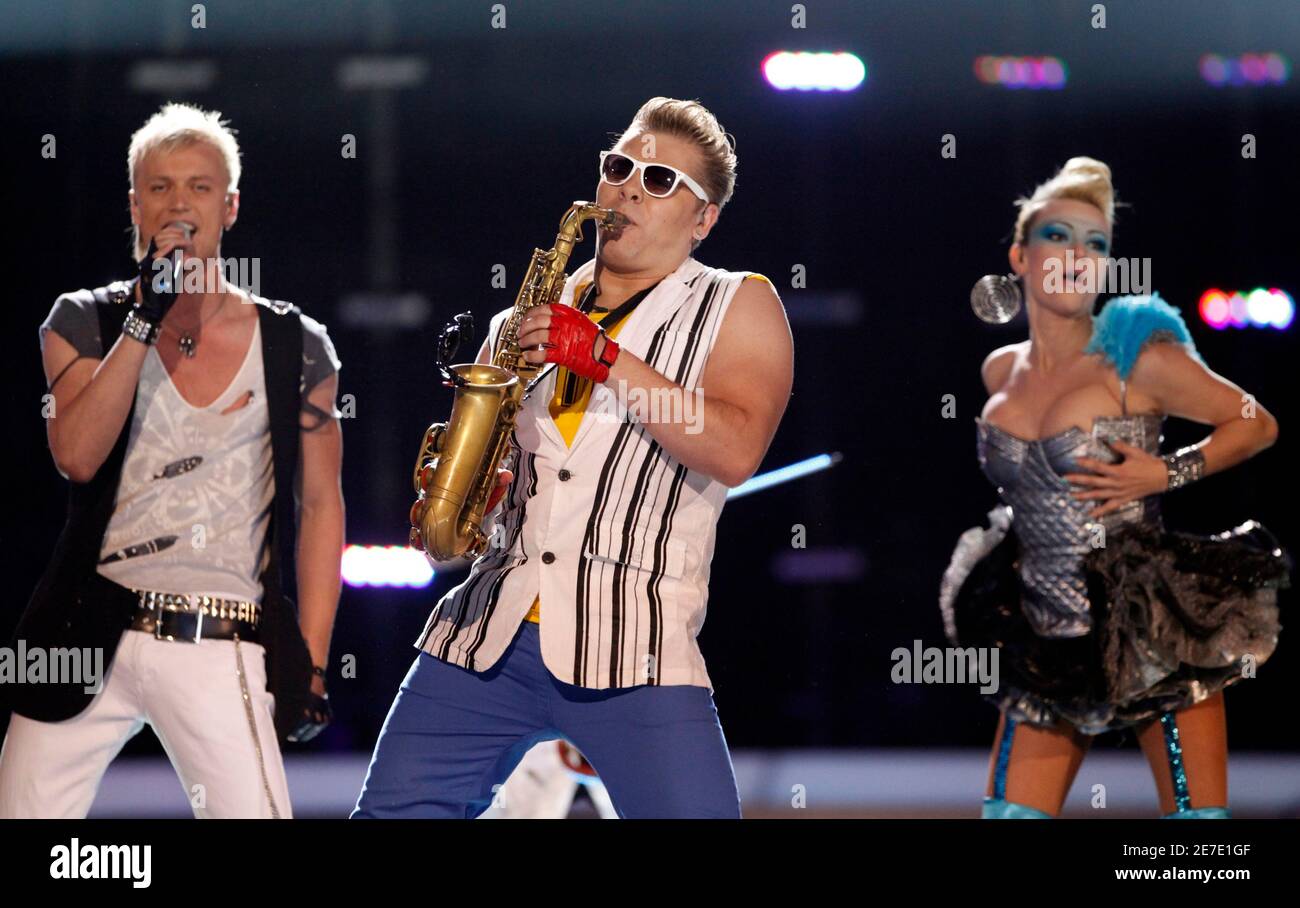 Sunstroke Project and Olia Tira from Moldova perform their song "Run Away"  during a dress rehearsal for the finals of the Eurovision Song Contest in  Oslo May 28, 2010. Musical groups from