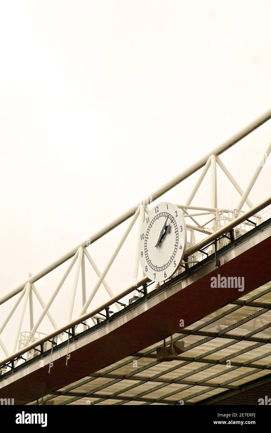 Emirates_clock_end hires stock photography and images Alamy