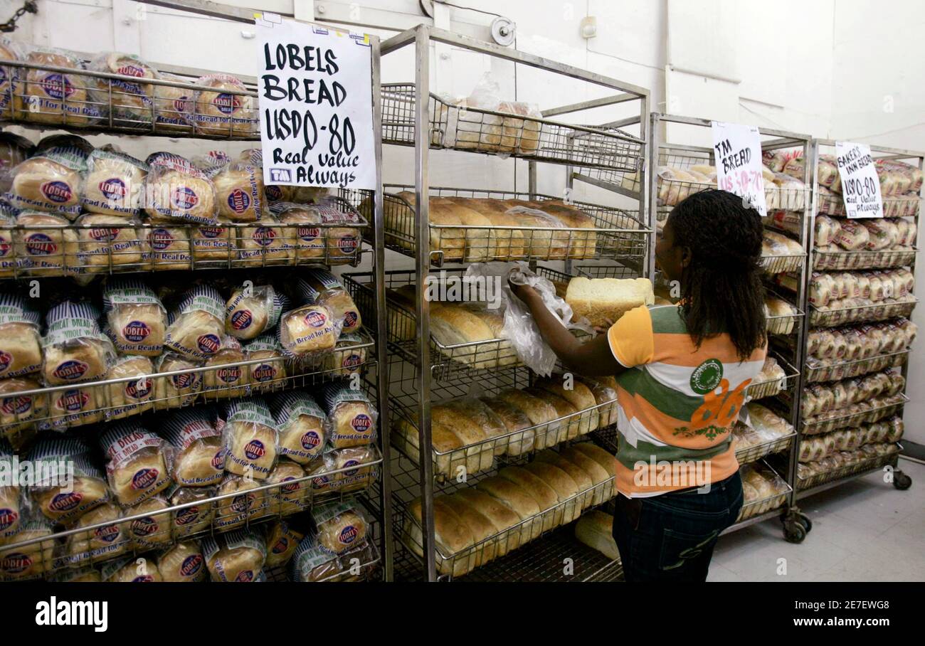 Supermarket shelves bulawayo hires stock photography and images Alamy