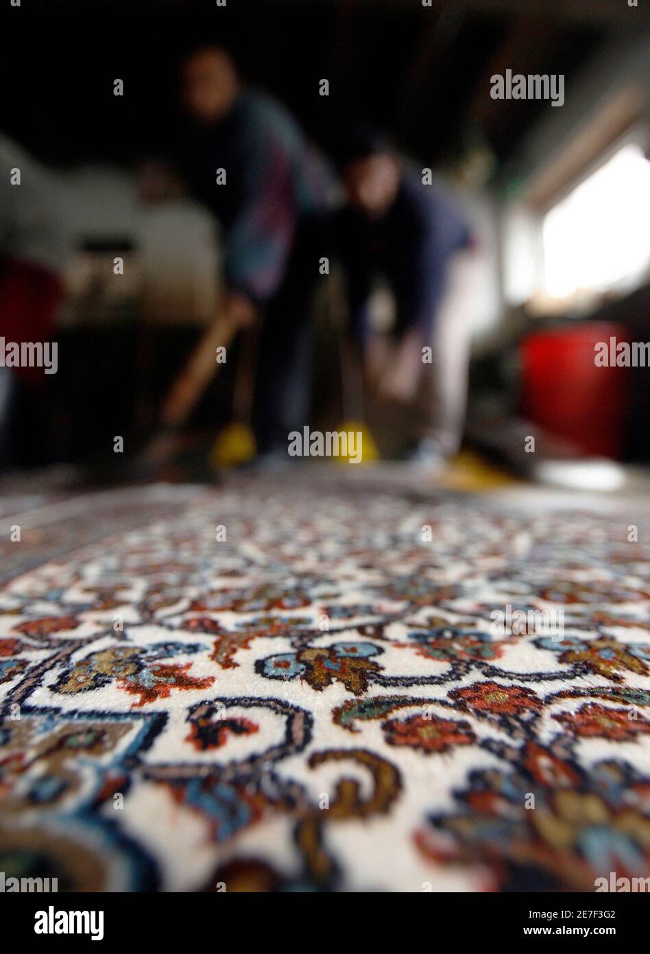 Indian kashmiri carpet hires stock photography and images Alamy