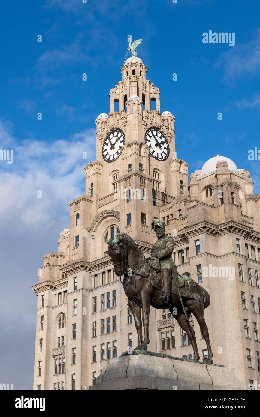 Statue of King Edward VII with The Royal Liver Building, Liverpool Waterfront, England Stock Photo