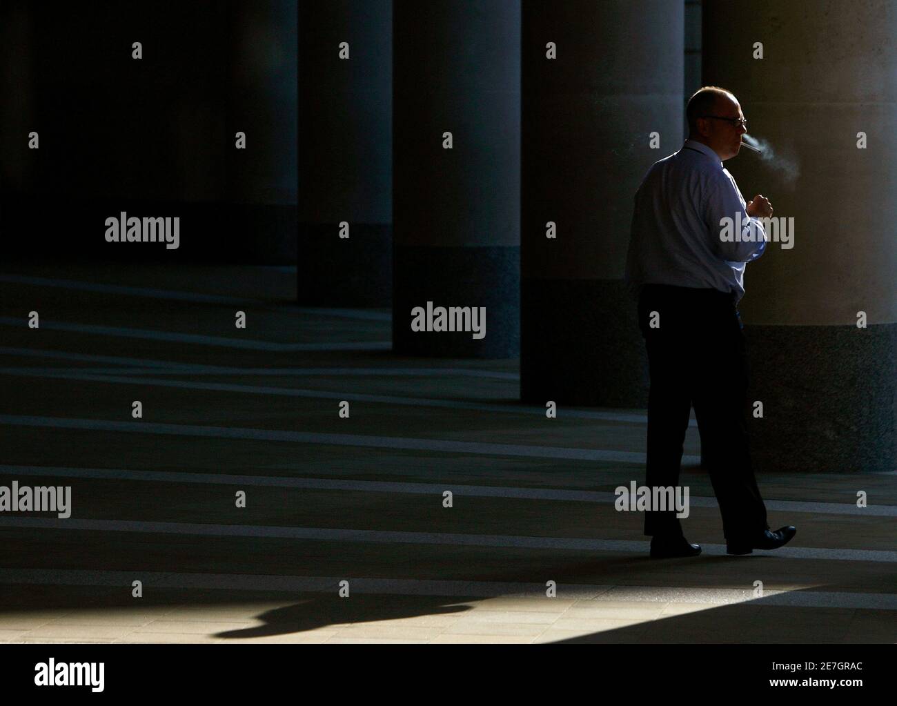 London stock exchange crash 2008 hires stock photography and images