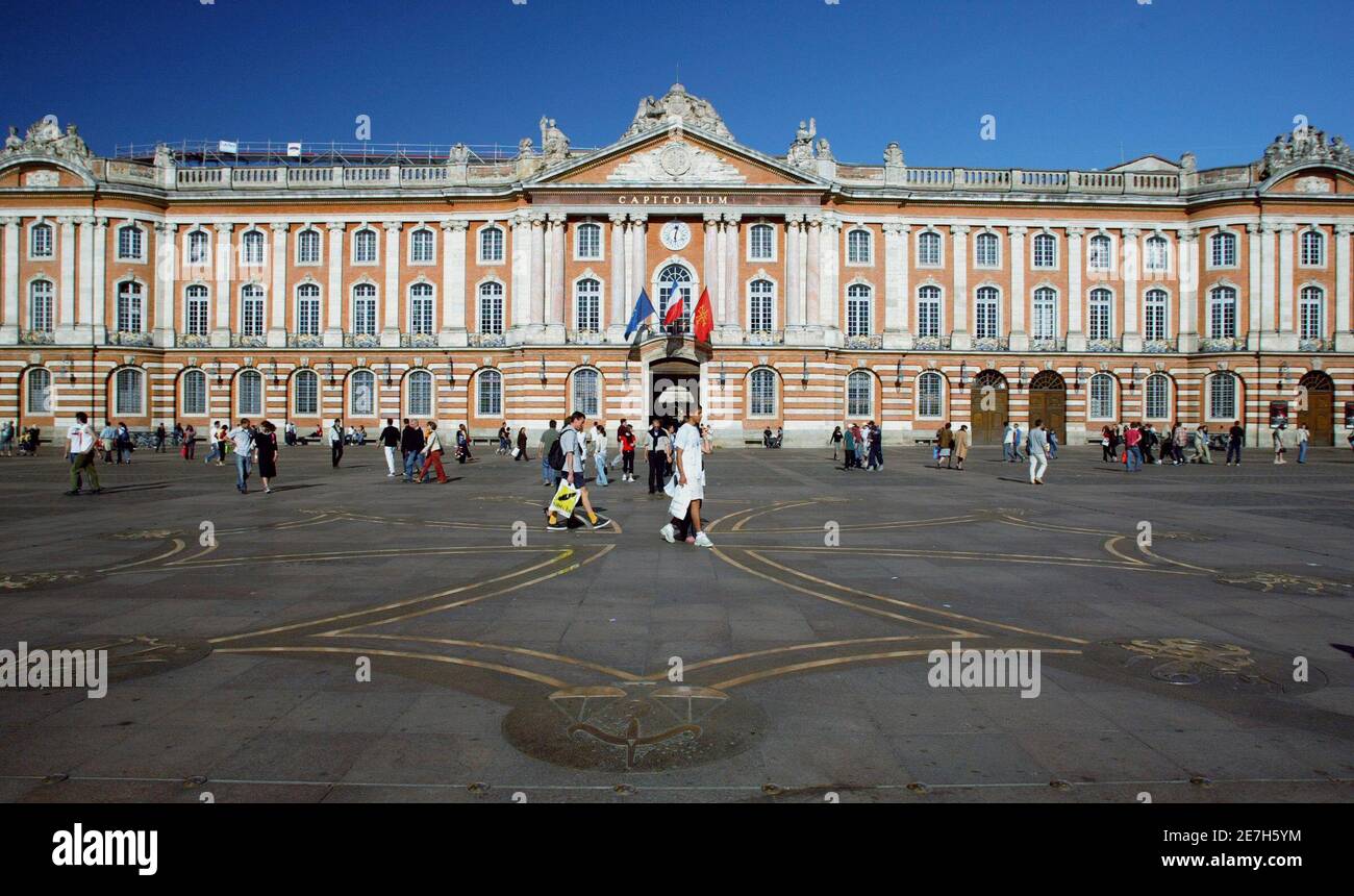 The Capitole square of the city of Toulouse, southwestern France, is seen  May 2006. Toulouse is one of the French host cities for the Rugby World Cup  2007 tournament which will begin