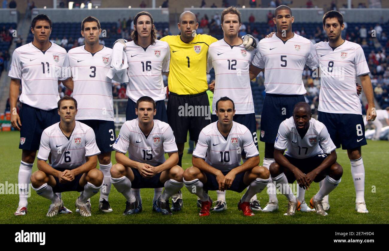 Members national soccer team pose hi-res stock photography and images -  Alamy