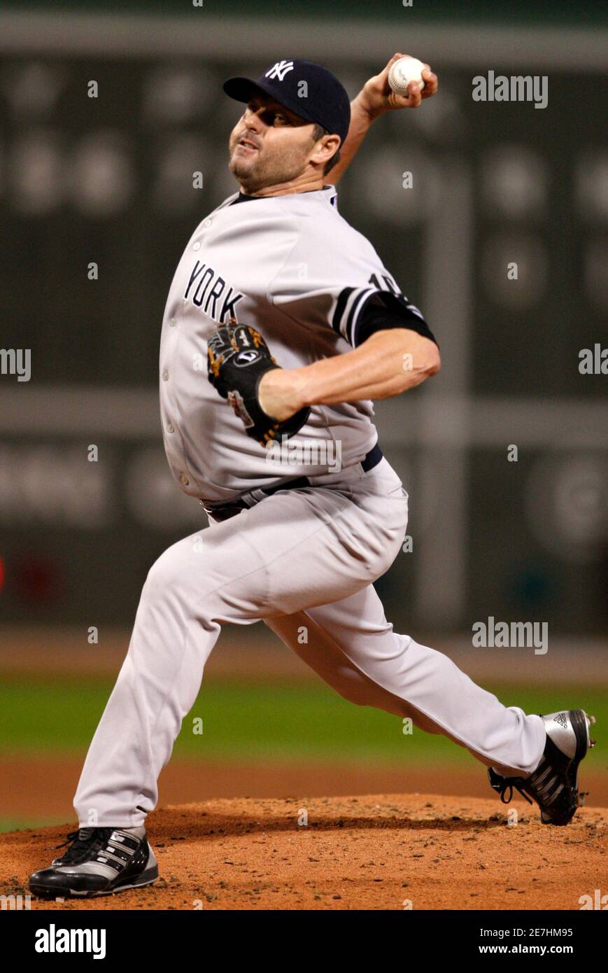 Boston Red Sox Pitcher Roger Clemens High Resolution Stock Photography And Images Alamy