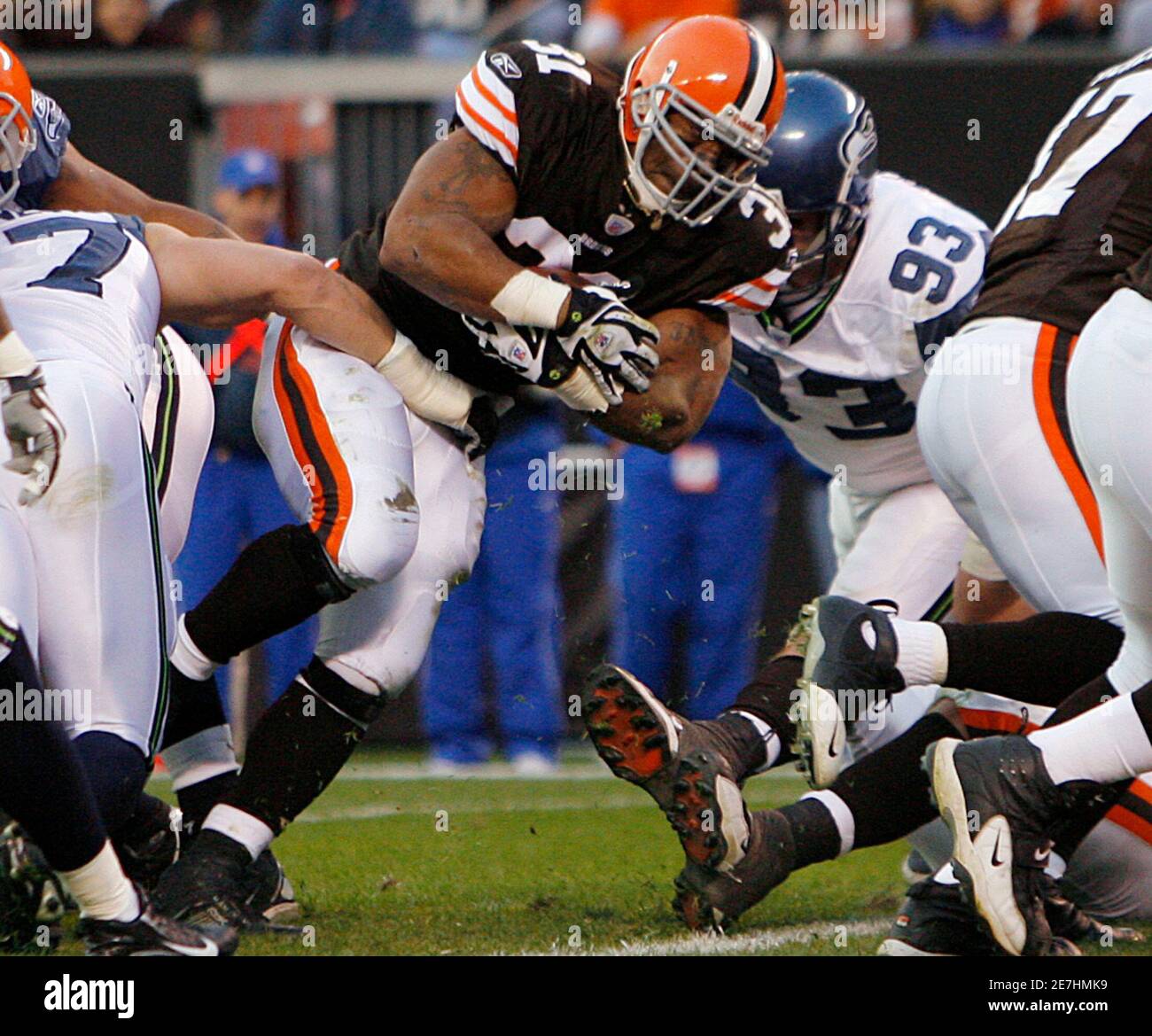 Cleveland Browns' Jamal Lewis scores one of his four touchdowns in the  second quarter of their NFL football game against the Seattle Seahawks in  Cleveland November 4, 2007. REUTERS/Aaron Josefczyk (UNITED STATES
