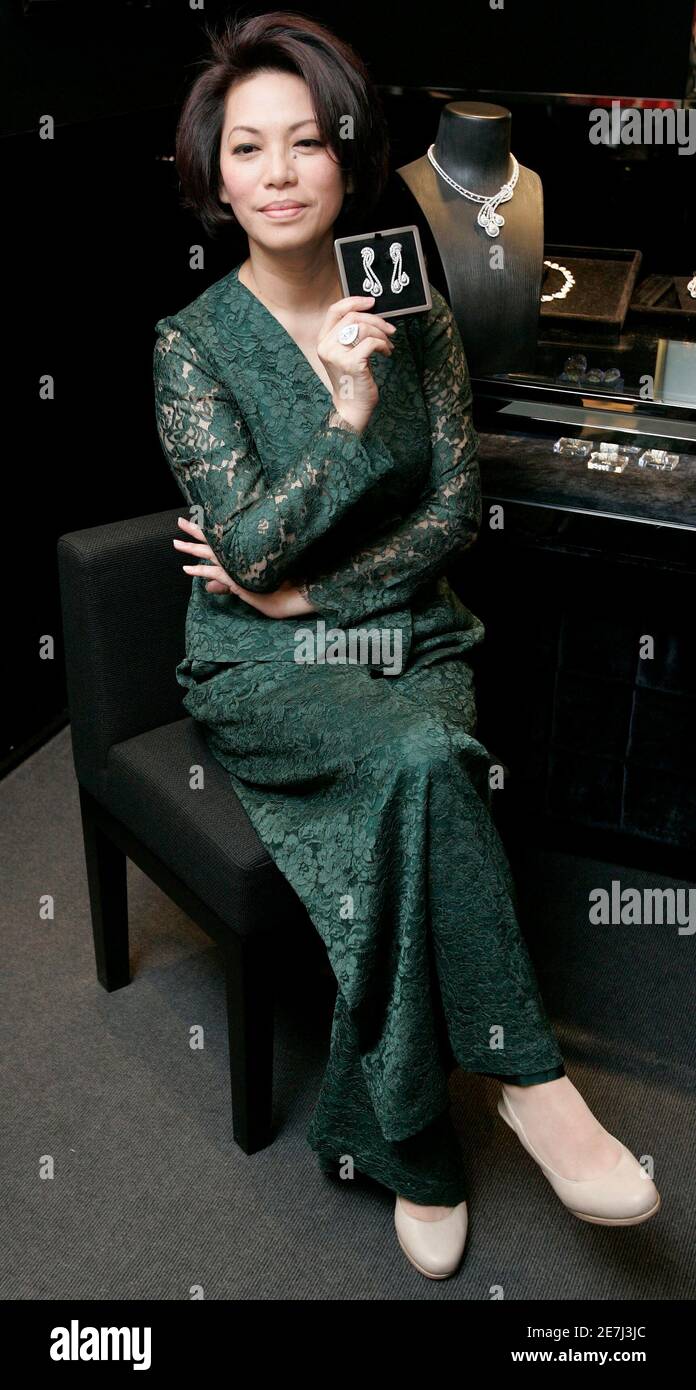 Tsai Chin Singer High Resolution Stock Photography And Images Alamy