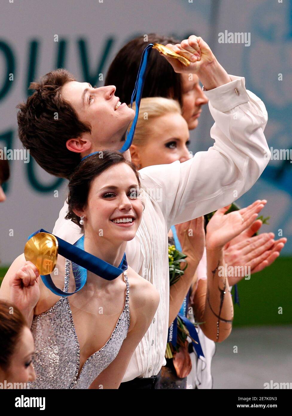 Ice skating medals hires stock photography and images Alamy