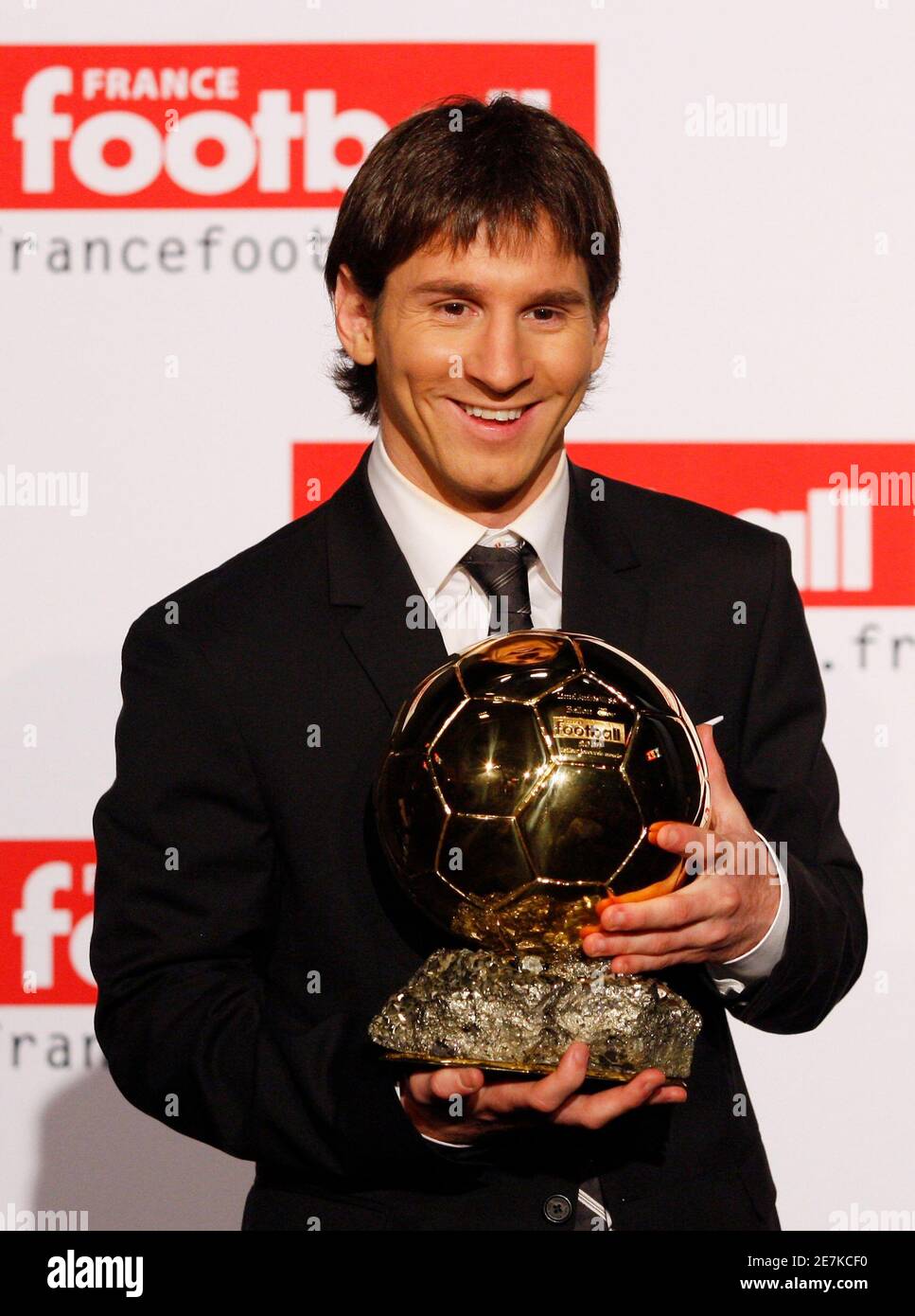Messi ballon d'or 2009 hi-res stock photography and images - Alamy
