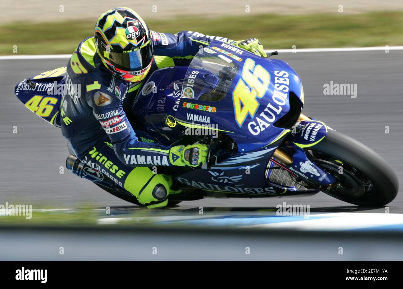 Moto GP world champion Italian rider Valentino Rossi of Yamaha speeds  during a morning free practice session of Japan Grand Prix of the 2005 MotoGP  World Championships at Twin Ring Motegi, north