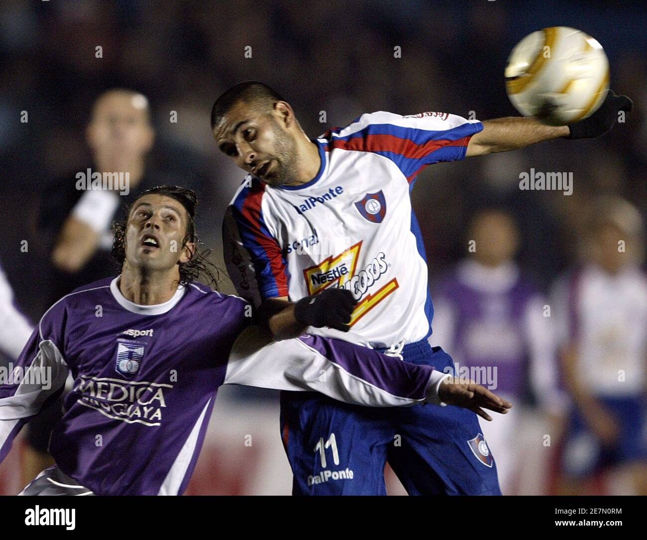 preambule borst Jet Defensor sporting uruguay hi-res stock photography and images - Alamy