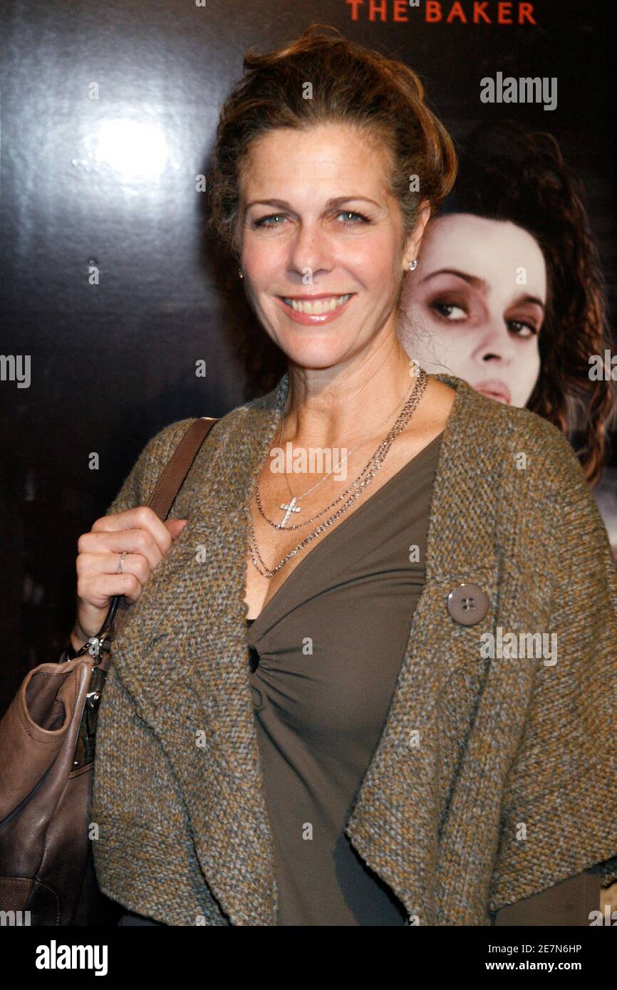 Actress Rita Wilson poses as she arrives at a special screening of the DreamWorks Pictures film 'Sweeney Todd The Demon Barber of Fleet Street' at Paramount Studios in Hollywood, California, December 5, 2007.  REUTERS/Fred Prouser   (UNITED STATES) Stock Photo