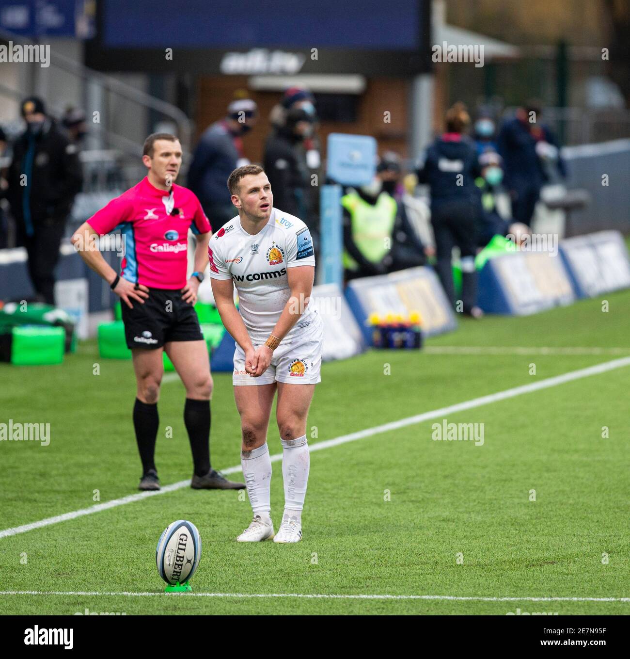 Sixways Stadium, Worcester, Worcestershire, UK. 30th Jan, 2021. Premiership Rugby, Worcester Warriors versus Exeter Chiefs; Joe Simmonds MBE of Exeter Chiefs kicking a conversion in the 15th minute 0-14 Credit: Action Plus Sports/Alamy Live News Stock Photo