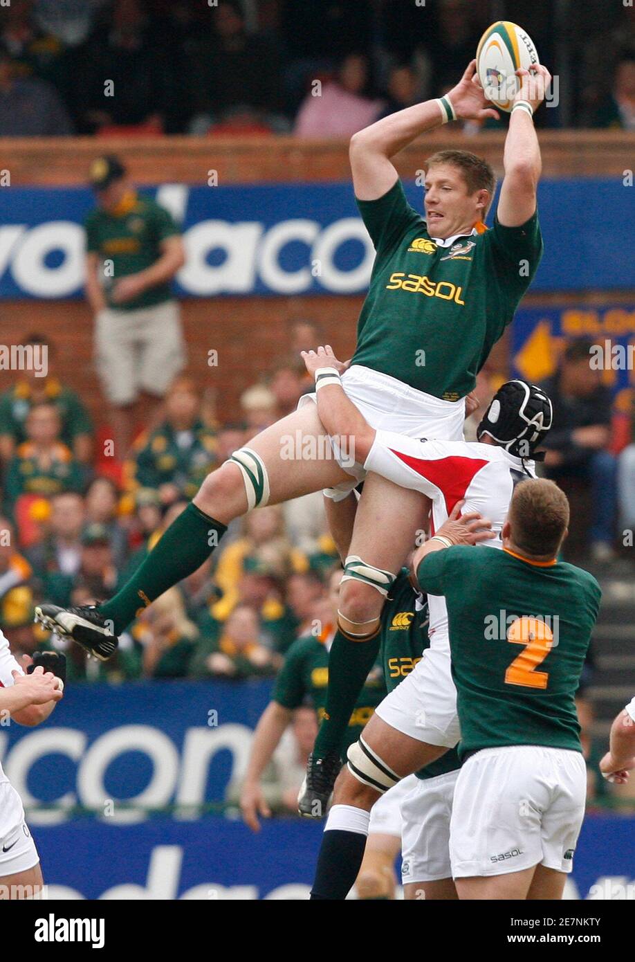 Rugby lineout rugby hi-res stock photography and images - Alamy