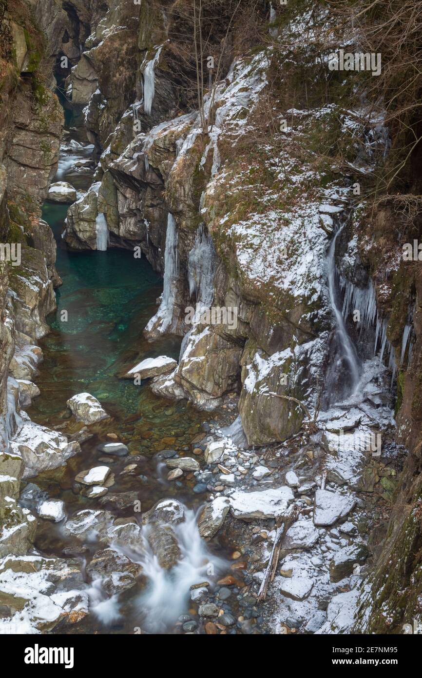 The Orrido di Cossogno gorge in winter , Val Grande, Verbano Cusio Ossola  district, Piedmont, Italy Stock Photo - Alamy