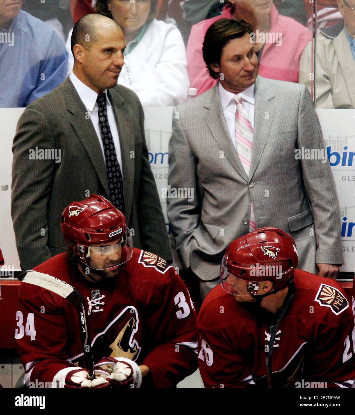 Rick tocchet coyotes hi-res stock photography and images - Alamy