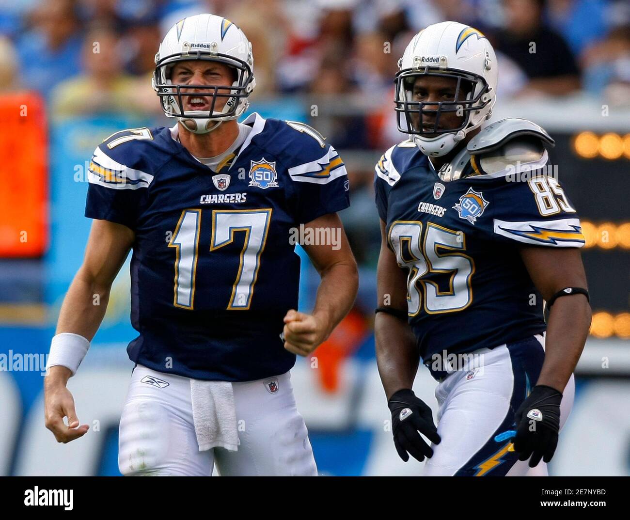 San Diego Chargers quarterback Philip Rivers (L) yells at the referee after teammate Antonio Gates was roughed up on a pass play that saw no flag thrown during their NFL football game in San Diego, California December 20, 2009.    REUTERS/Mike Blake    (UNITED STATES - Tags: SPORT FOOTBALL) Stock Photo