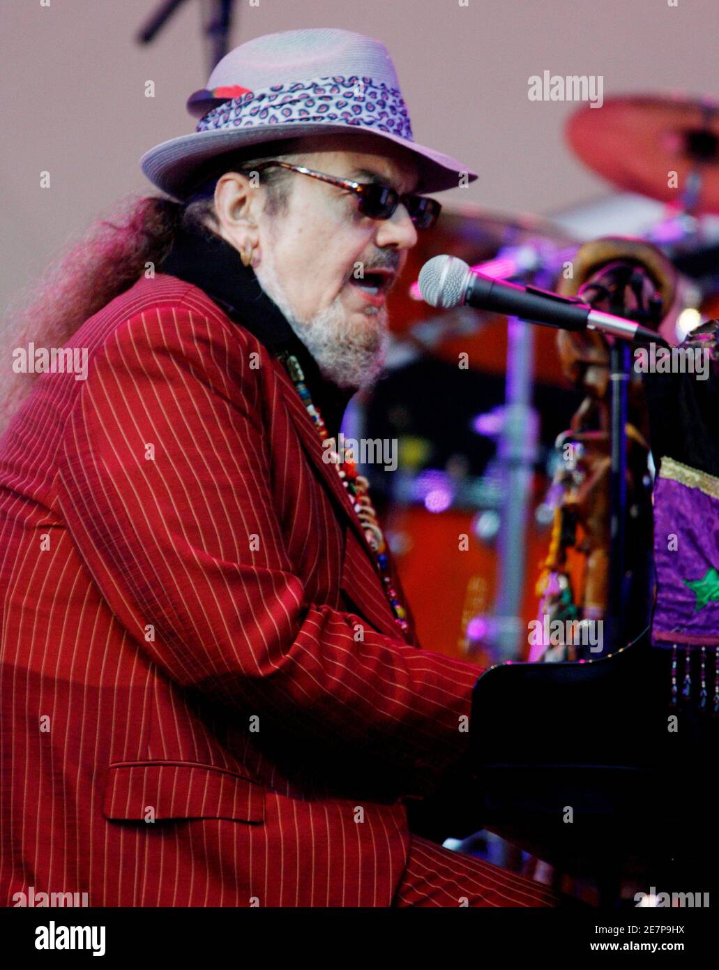 Jazz musician Dr. John performs with his group Dr. John and the Lower 911 at the 30th annual Playboy Jazz Festival at the Hollywood Bowl in Hollywood, California June 14, 2008.  REUTERS/Fred Prouser                  (UNITED STATES) Stock Photo