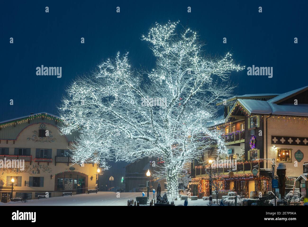 Holiday lights and snow in Leavenworth Washington Stock Photo Alamy