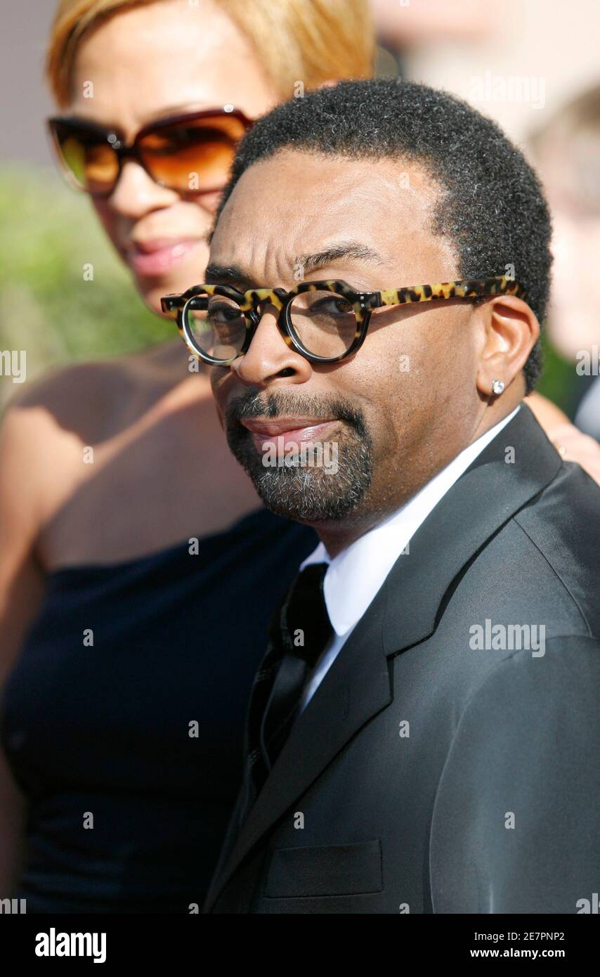 Director Spike Lee arrives for the Primetime Creative Arts Emmy Awards in Los Angeles September 8, 2007. REUTERS/Gus Ruelas (UNITED STATES) Stock Photo