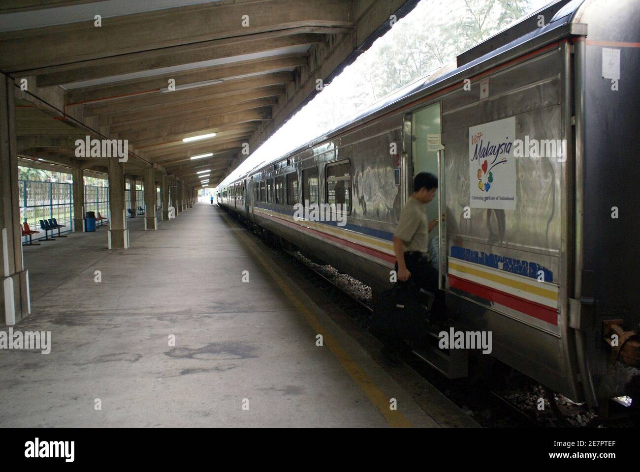 Melayu kereta api tanah ETS Train