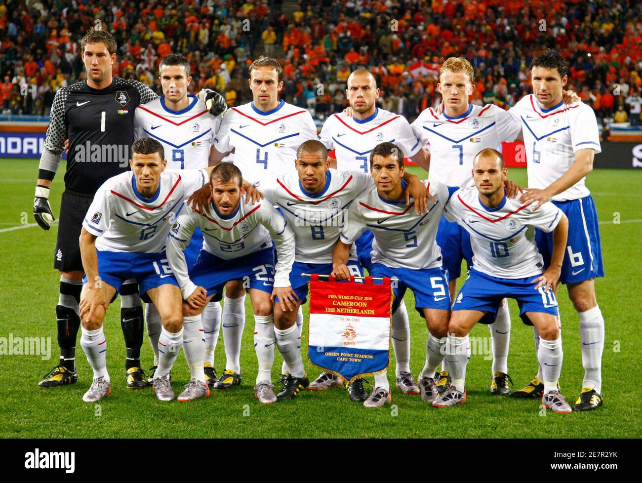 The Netherlands soccer team poses for a picture before the start of their  2010 World Cup Group E soccer match against Cameroon at Green Point stadium  in Cape Town June 24, 2010.