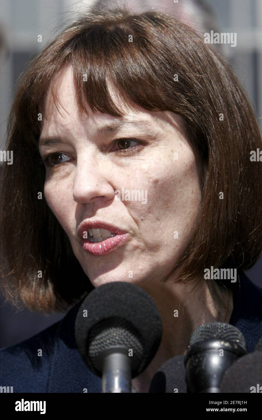 New York Times reporter Judith Miller speaks outside the U.S. Federal District Court in Washington D.C. September 30, 2005. Miller testified before a grand jury investigating the leak of CIA information on Friday and said she hoped her nearly three months in jail would lead to a federal law shielding journalists. REUTERS/Micah Walter Stock Photo