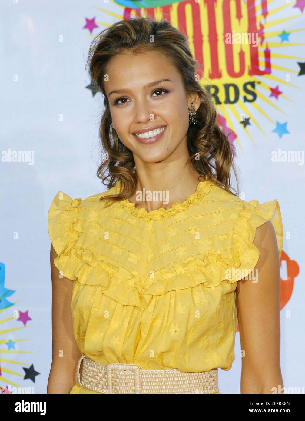 Actress Jessica Alba arrives at the Nickelodeon Kids' Choice Awards