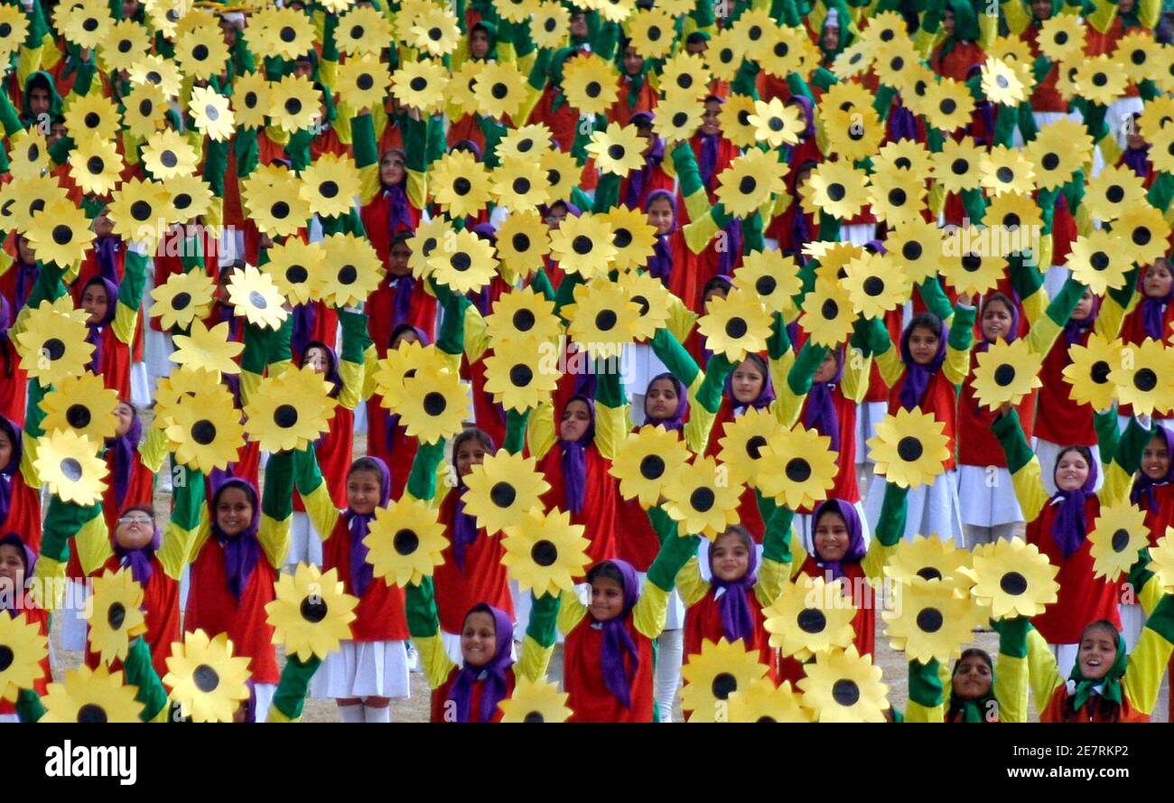 Republic Day India Children High Resolution Stock Photography And Images Alamy Republic Day India Children High Resolution Stock Photography And Images Alamy
