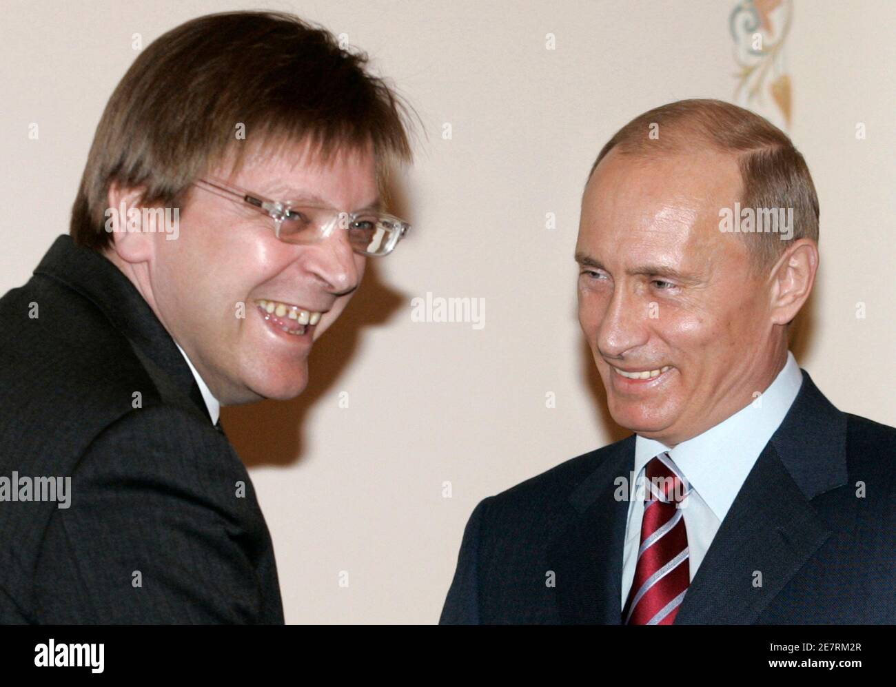Belgian Prime Minister Guy Verhofstadt (L) meets Russian President Vladimir Putin in the presidential residence of Novo-Ogaryovo outside Moscow March 2, 2007. REUTERS/Ivan Sekretarev/Pool (RUSSIA Stock Photo - Alamy