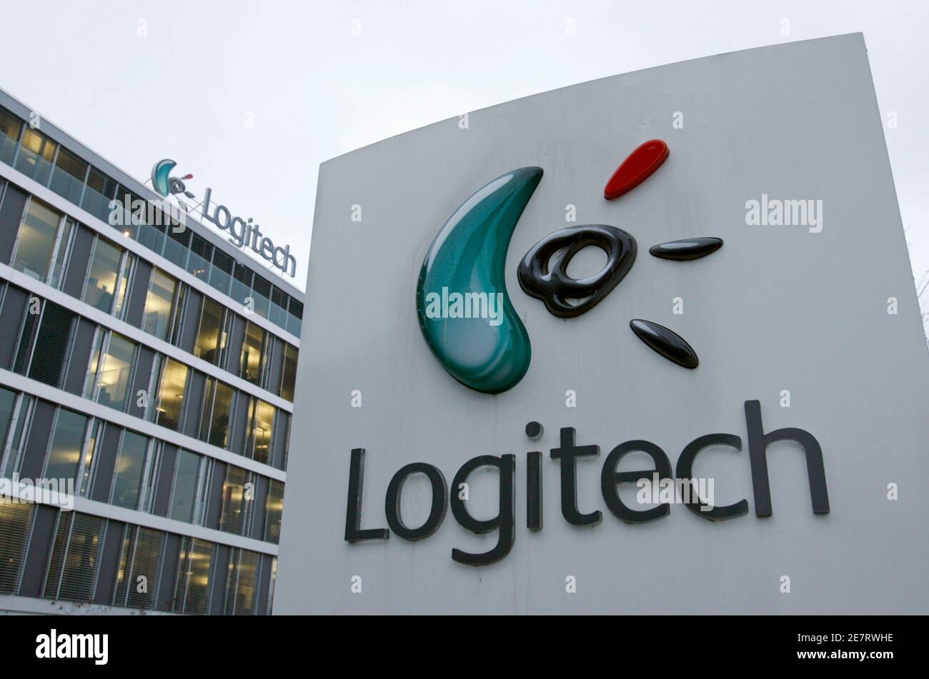 Mouse logitech hires stock photography and images Alamy