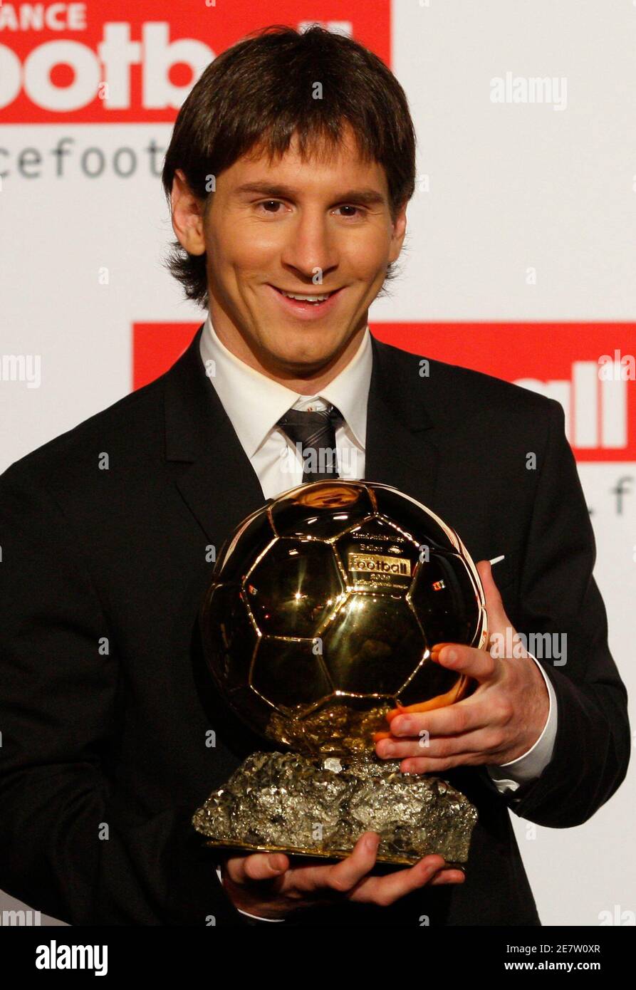 Messi ballon dor hi-res stock photography and images - Page 10 - Alamy