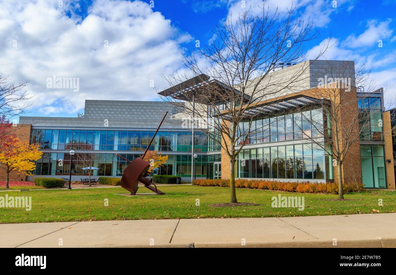 ANN ARBOR, MI, USA - NOVEMBER 8: Lurie Biomedical Engineering Building on November 8, 2020 at the University of Michigan in Ann Arbor, Michigan. Stock Photo