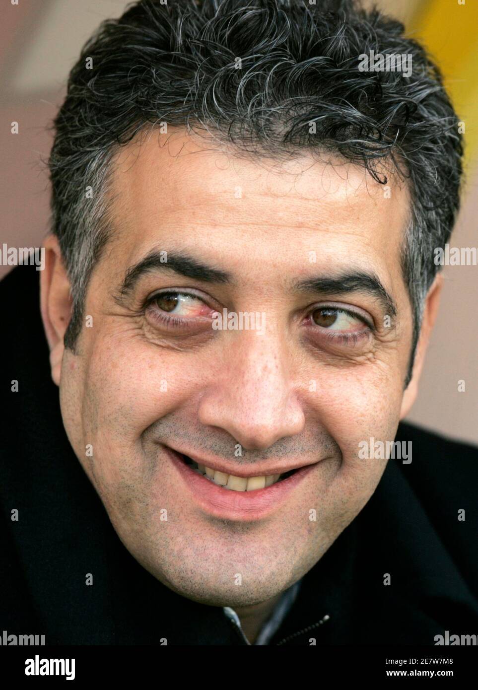 The new Olympique de Marseille football soccer club owner, Canadian  businessman Jack Kachkar, smiles during their French Ligue 1 soccer match  in Le Mans January 27, 2007. REUTERS/Daniel Joubert (FRANCE Stock Photo -  Alamy