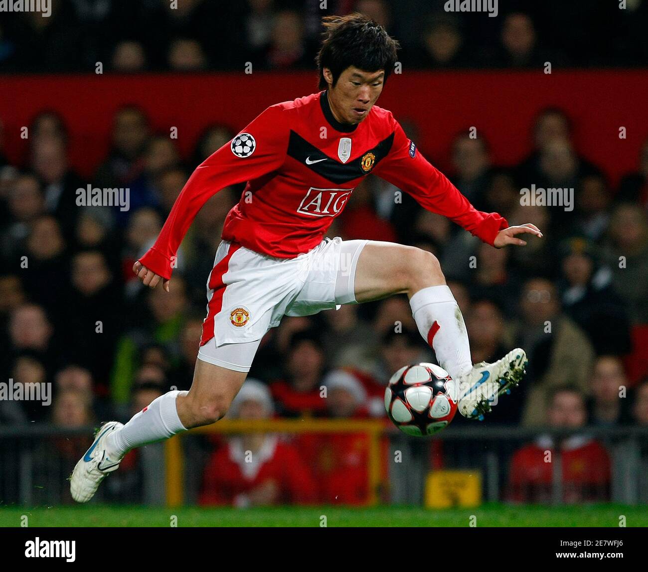 Ти сун. Пак Джи Сун Манчестер Юнайтед. Пак Чжи Сун Манчестер Юнайтед 2008. Park Ji Sung футболист.