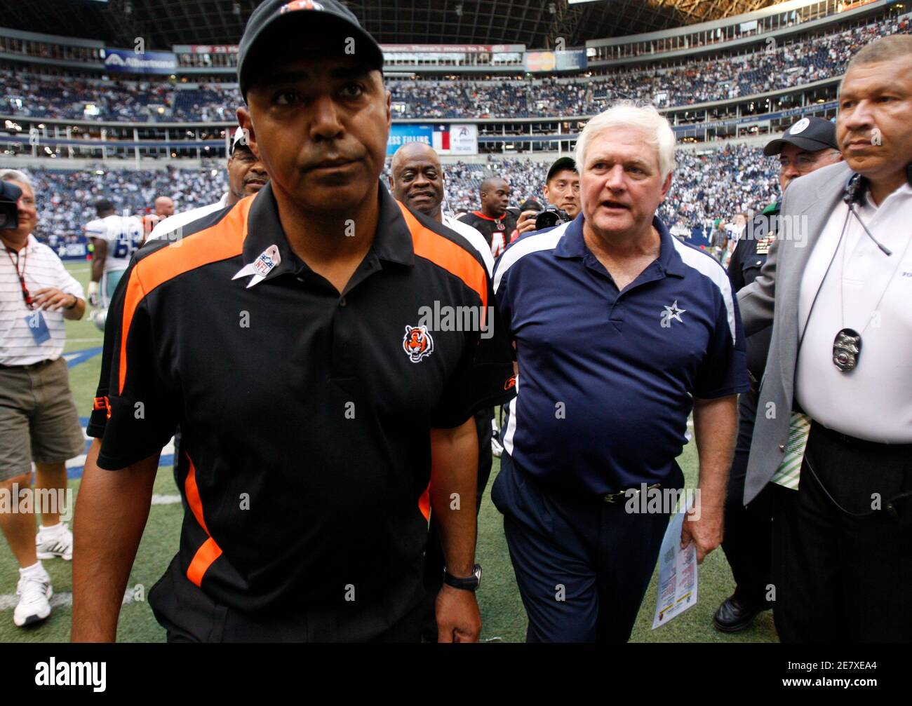 Dallas cowboys coach wade phillips hi-res stock photography and images -  Alamy