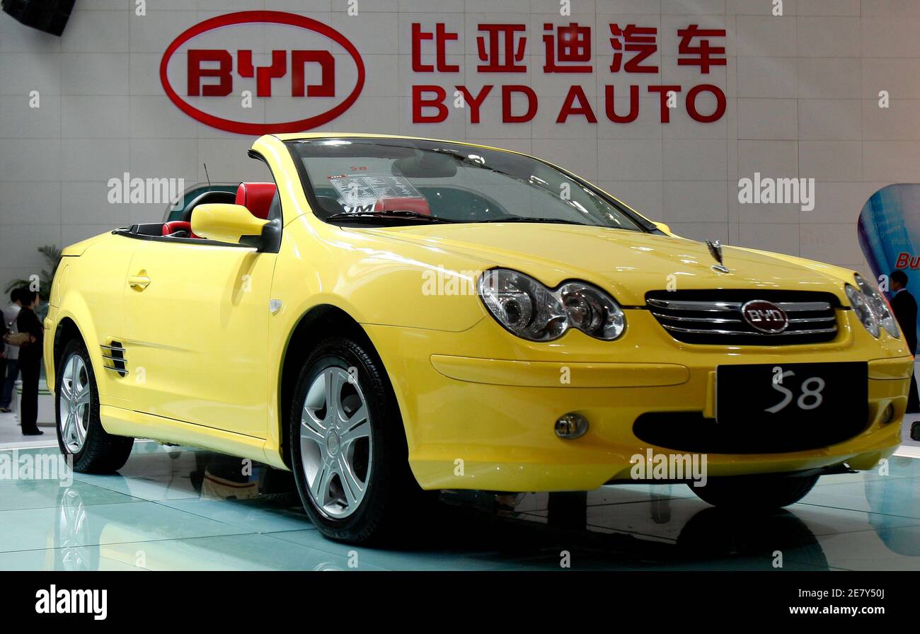 A Chinese BYD S8 car is displayed at the Guangzhou Autoshow November 23, 2009. China's car makers hope Beijing will renew strong economic incentives that propelled China's car sales to record levels this year even in the face of the global downturn.   REUTERS/Tyrone Siu    (CHINA TRANSPORT POLITICS BUSINESS) Stock Photo