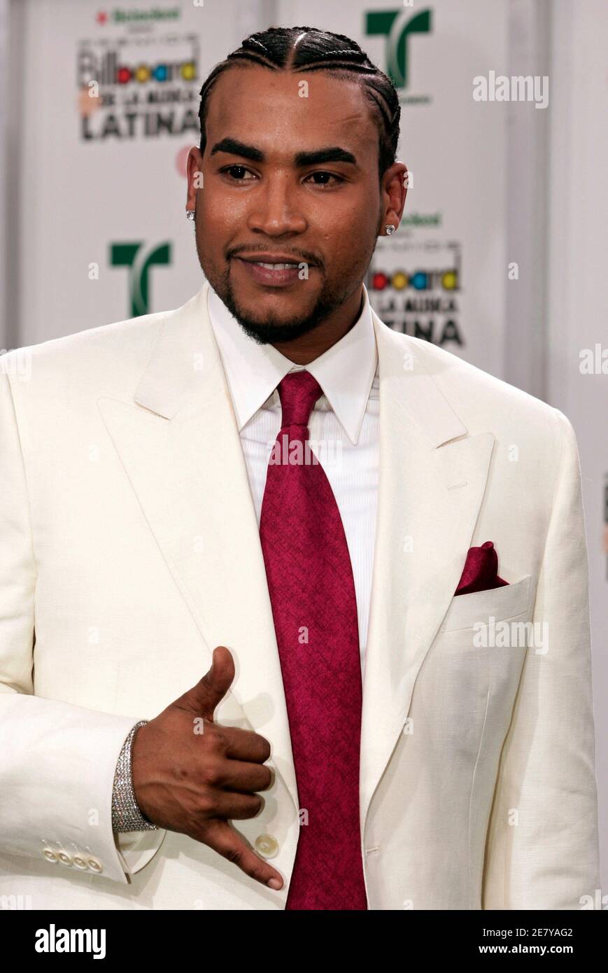 William Omar Landron of Puerto Rico, a Latin Grammy Award-nominated  reggaeton singer/rapper, who is also known as Don Omar, arrives at the 2007  Billboard Latin Music Awards in Coral Gables, Florida April