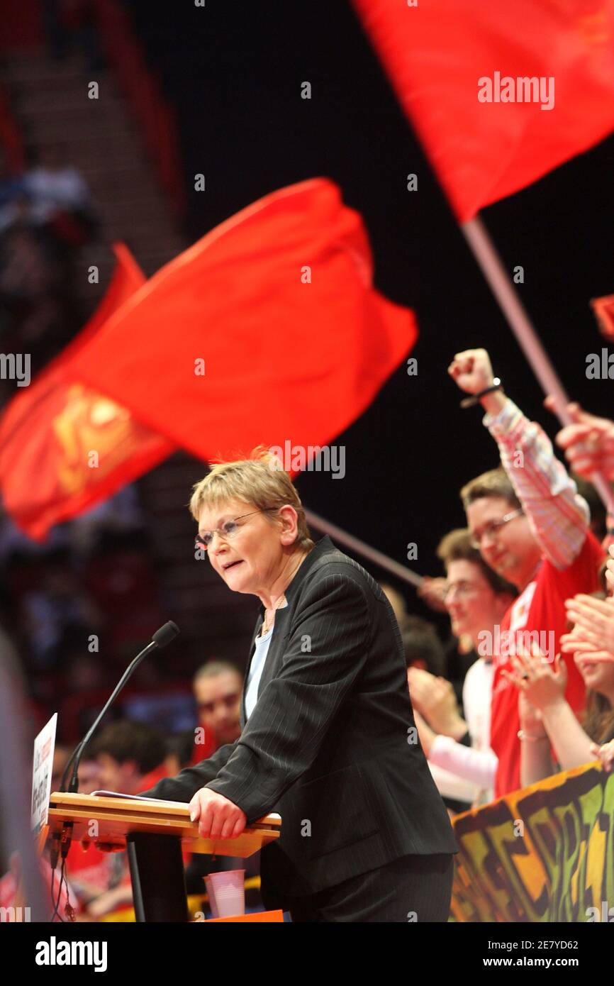 Marie Buffet French communist party presidential candidate Marie-George Buffet ...