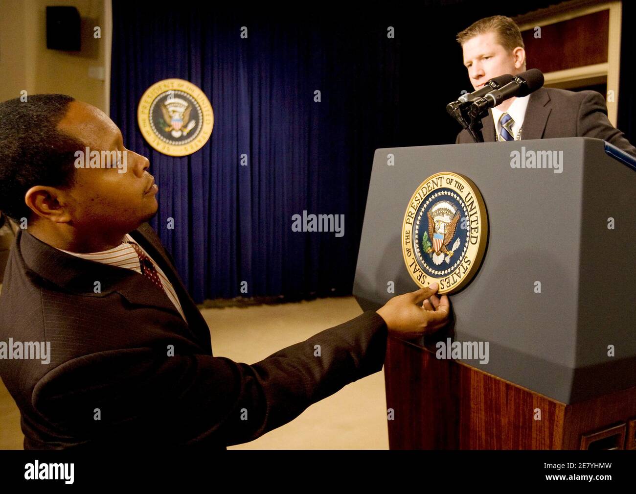 Presidential Seal Building High Resolution Stock Photography And Images Alamy Presidential Seal Building High Resolution Stock Photography And Images Alamy