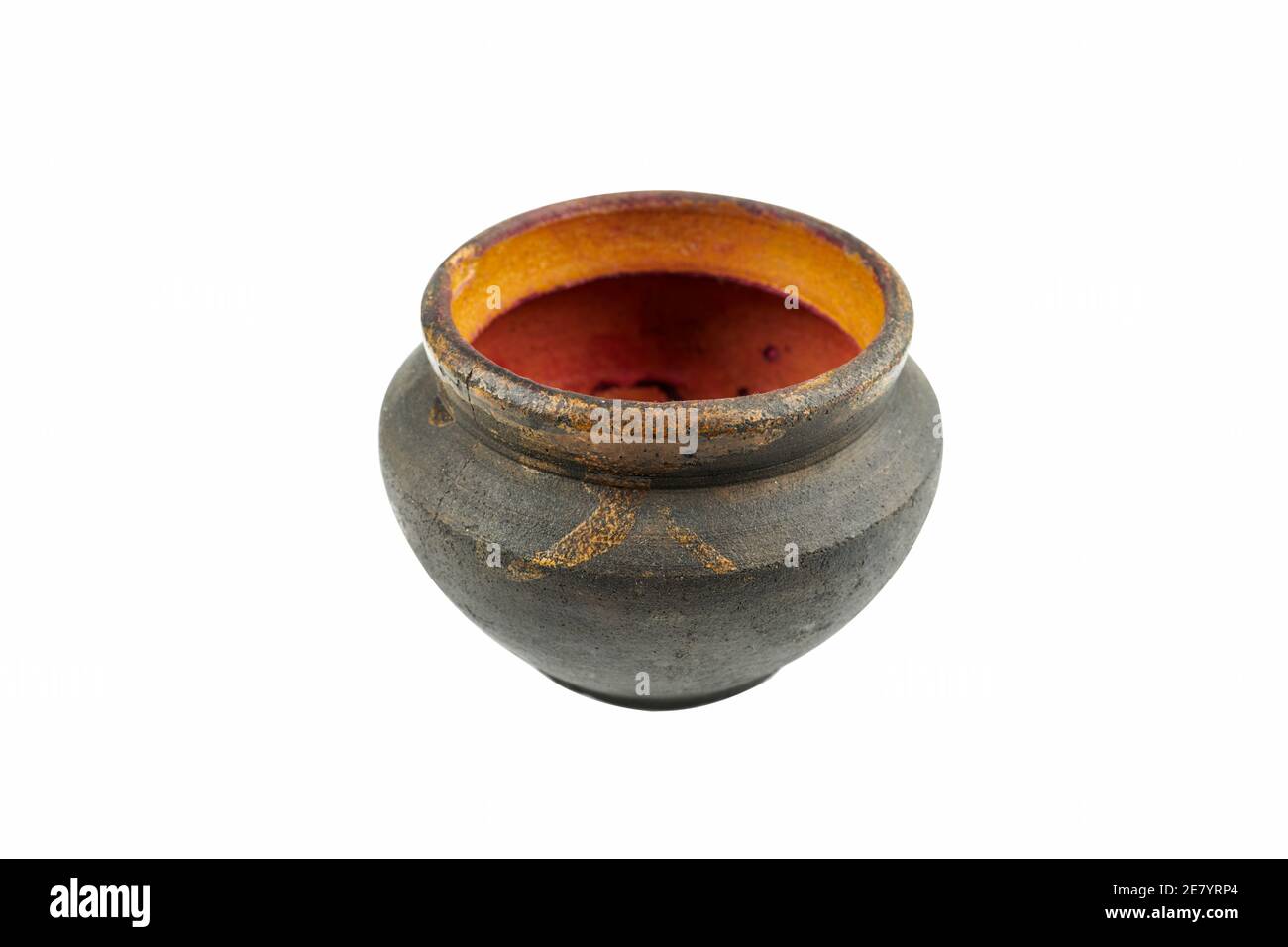 Rough clay pot hi-res stock photography and images - Alamy